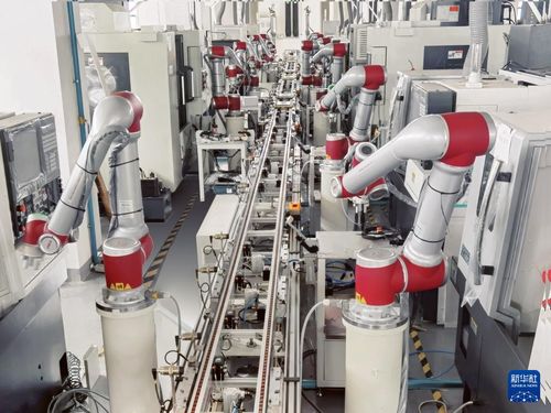 中國の產(chǎn)業(yè)用ロボット 海外ユーザー拡大 トヨタも采用